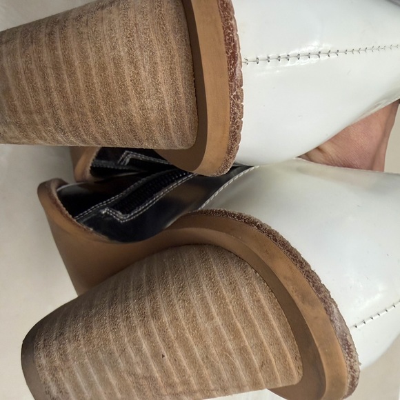 Jeffrey Campbell Stylish Black and Tan Women's Booties - Picture 5 of 8